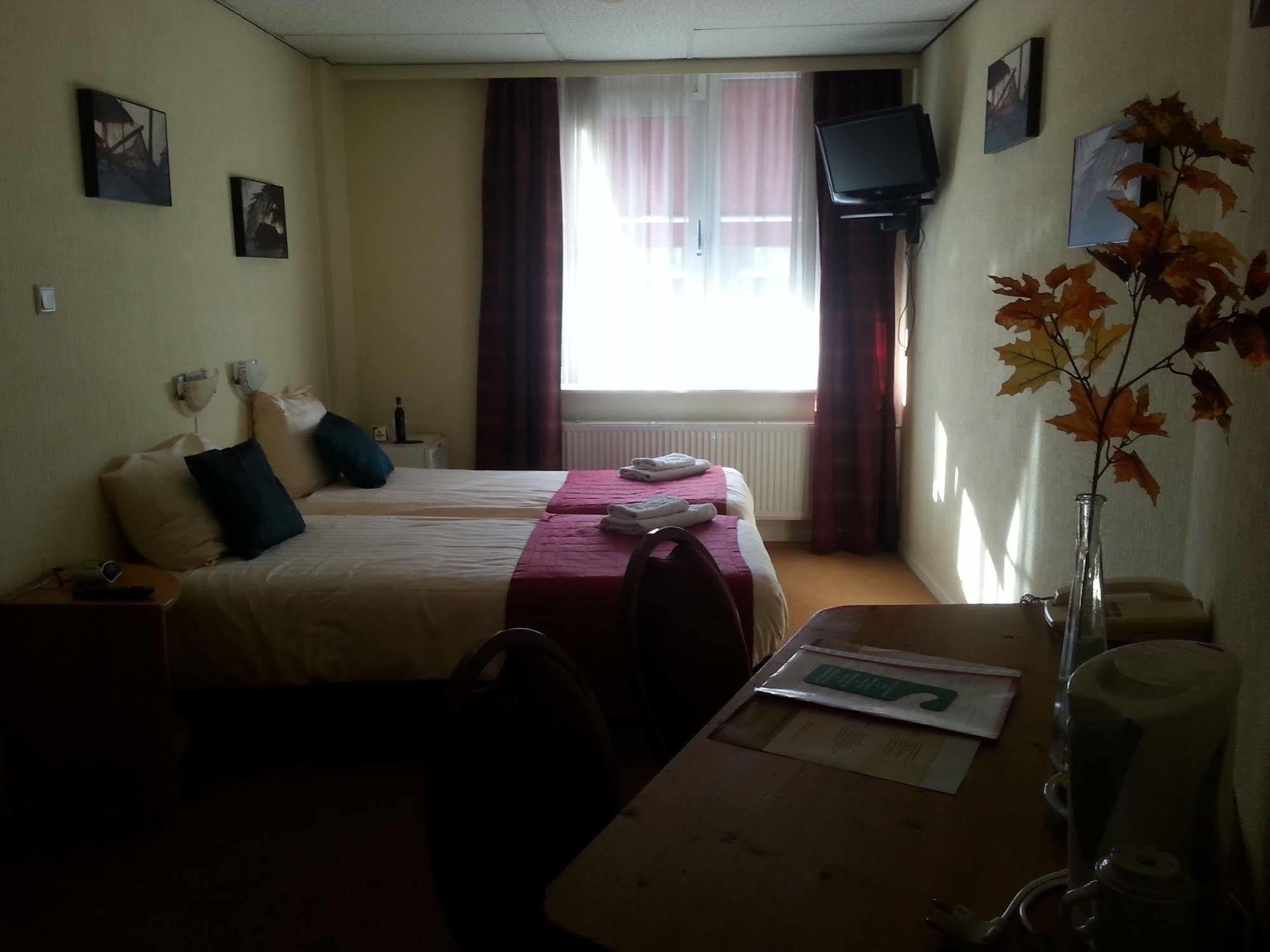 Oranje Hotel Sittard Zewnętrze zdjęcie